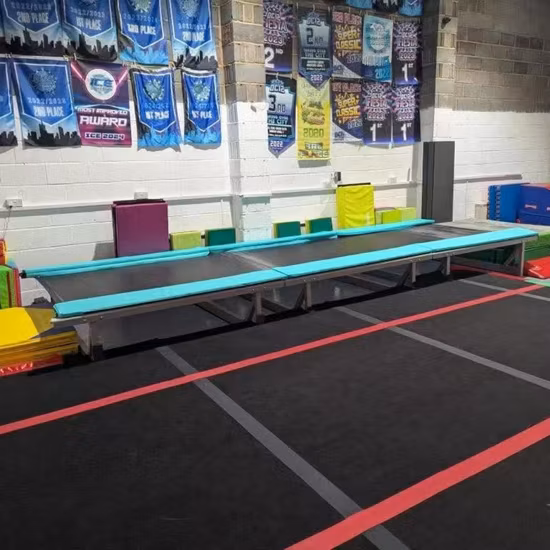 Trampolín de salto inflable modificado para requisitos particulares ecológico del parque de la aptitud de los niños del tamaño